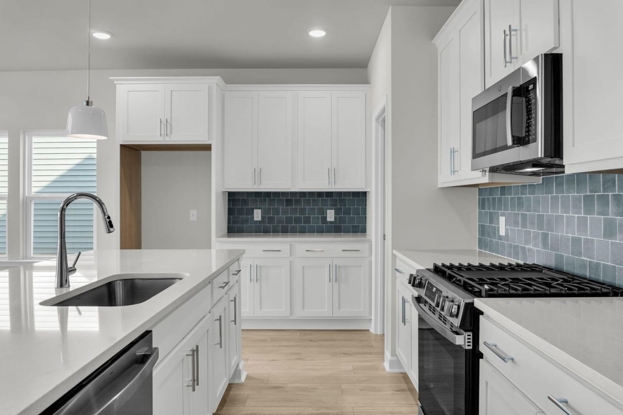 5243 Cottage Landing Drive Photo 11