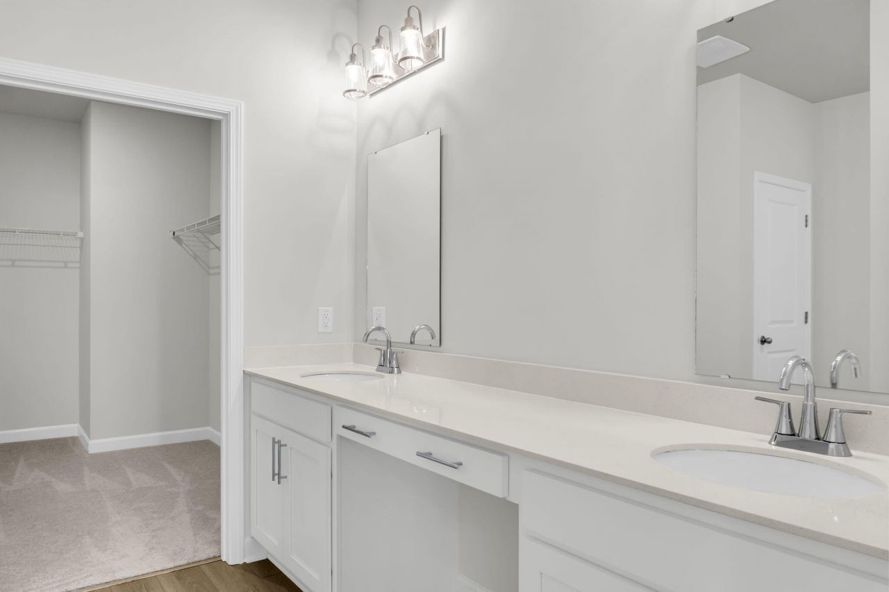 5243 Cottage Landing Drive Photo 25