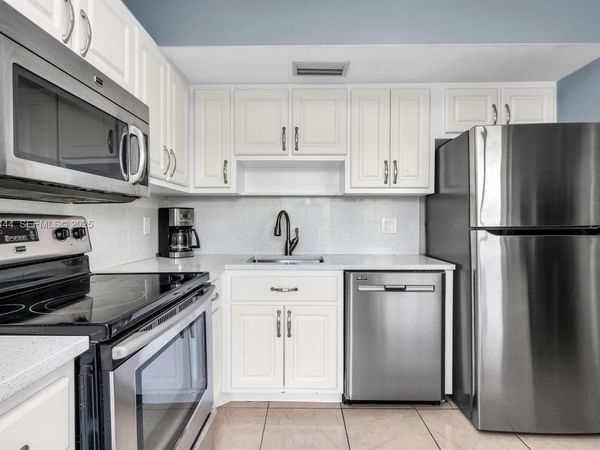 2800 N Palm Aire Dr, Unit 309, Pompano Beach, FL 33069