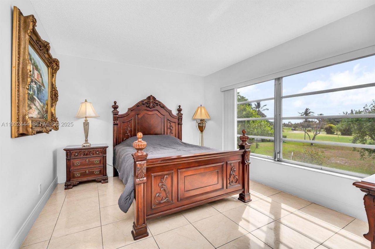 2800 N Palm Aire Dr, Unit 309, Pompano Beach, FL 33069 Photo