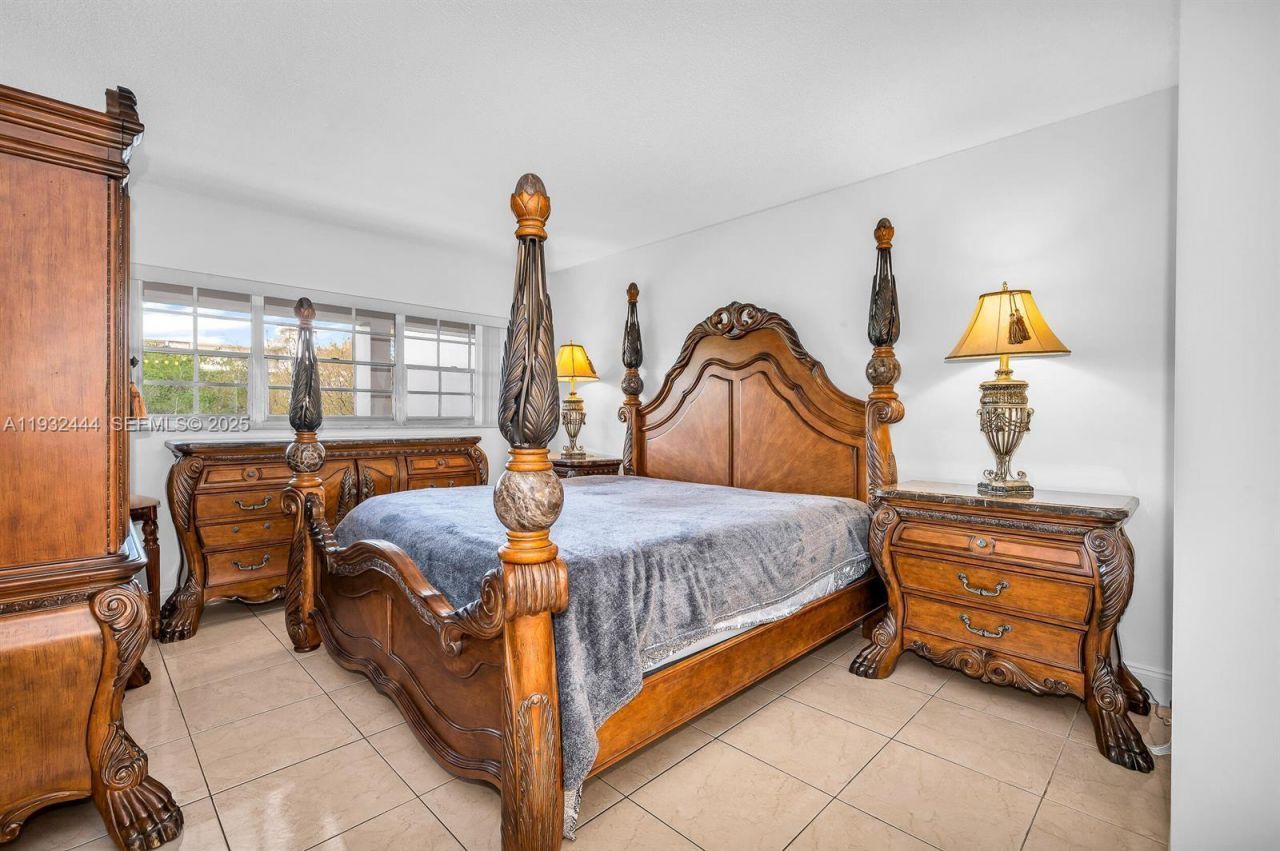 2800 N Palm Aire Dr, Unit 309, Pompano Beach, FL 33069 Photo