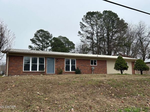 216 N Grayson Street, Newbern, TN 38059