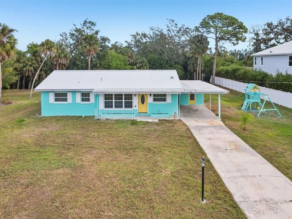 215 17TH STREET NW, RUSKIN, FL 33570
