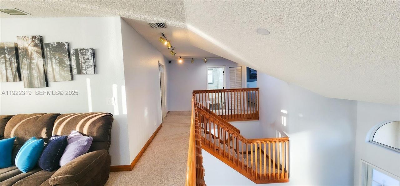 1308 SW 181st Ave, Pembroke Pines, FL 33029 Photo