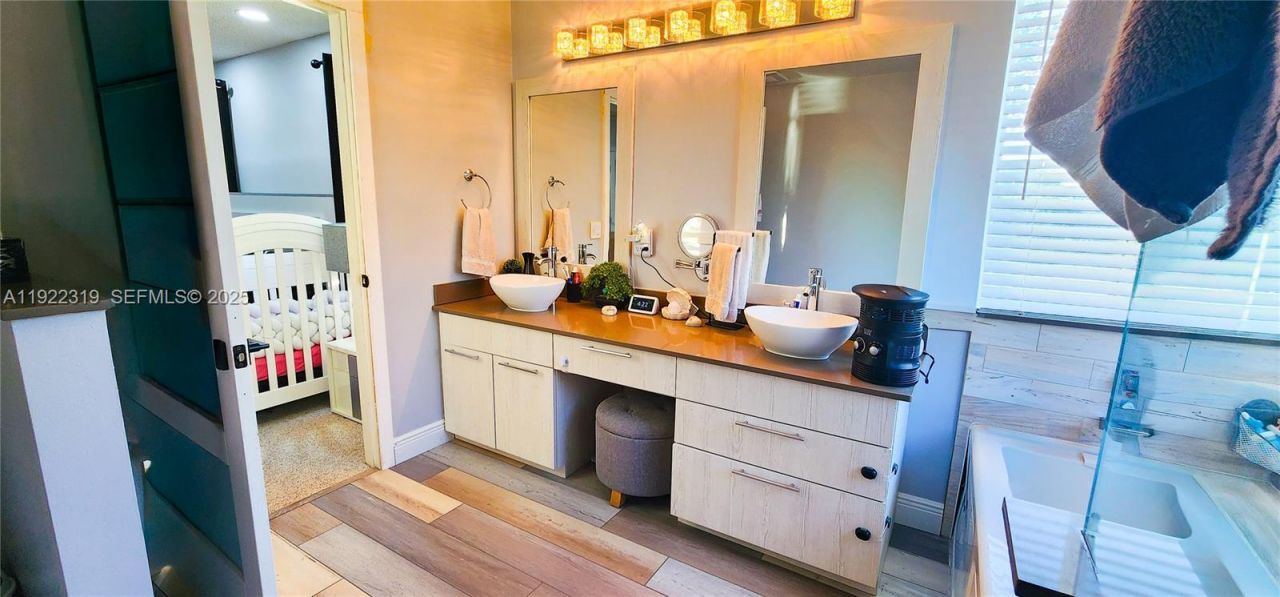 1308 SW 181st Ave, Pembroke Pines, FL 33029 Photo