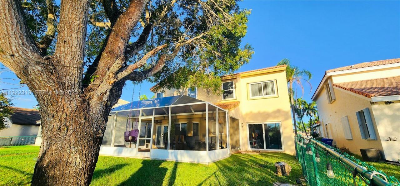 1308 SW 181st Ave, Pembroke Pines, FL 33029 Photo