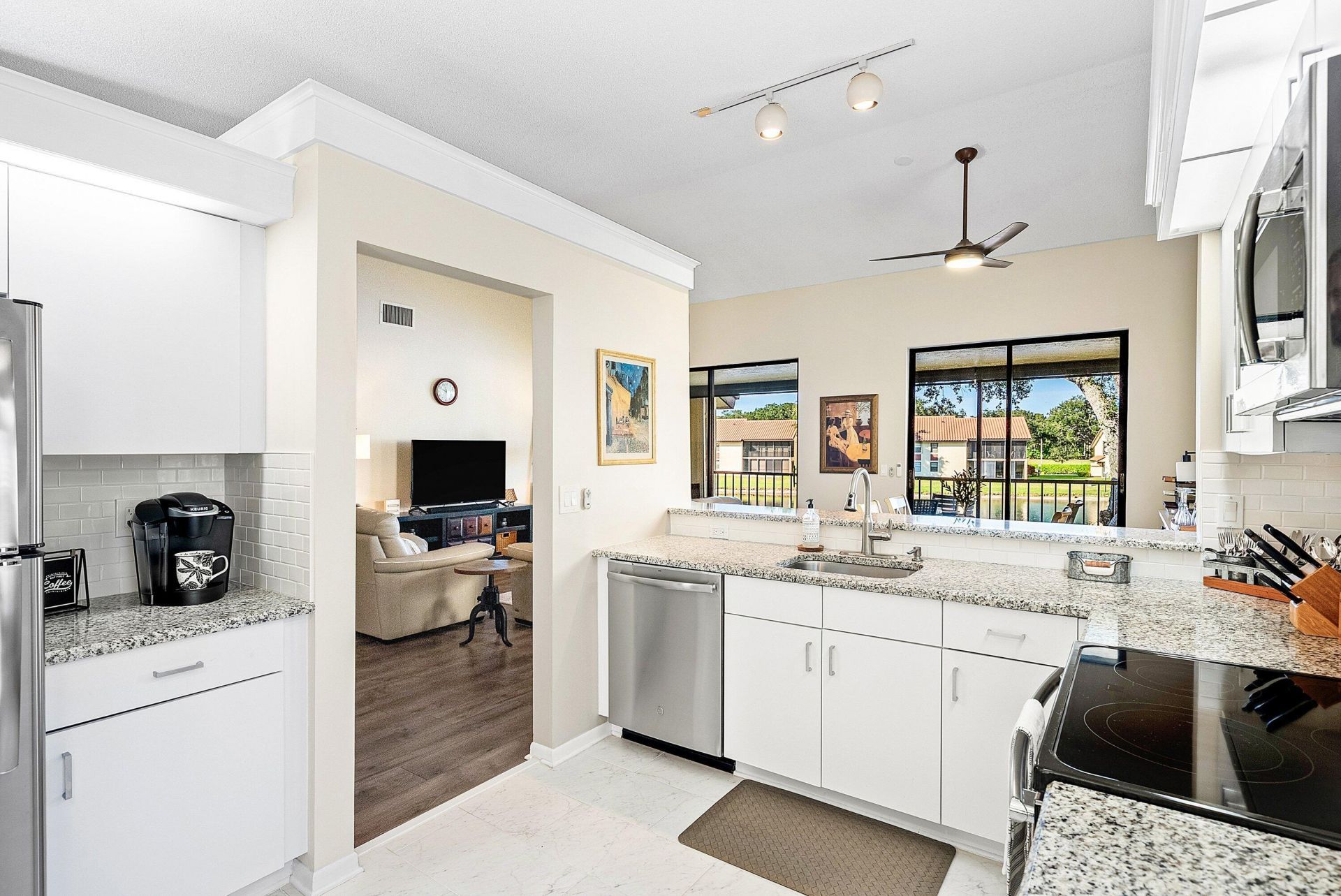 10423 S Circle Lake Drive, Unit 202, Boynton Beach, FL 33437 Photo