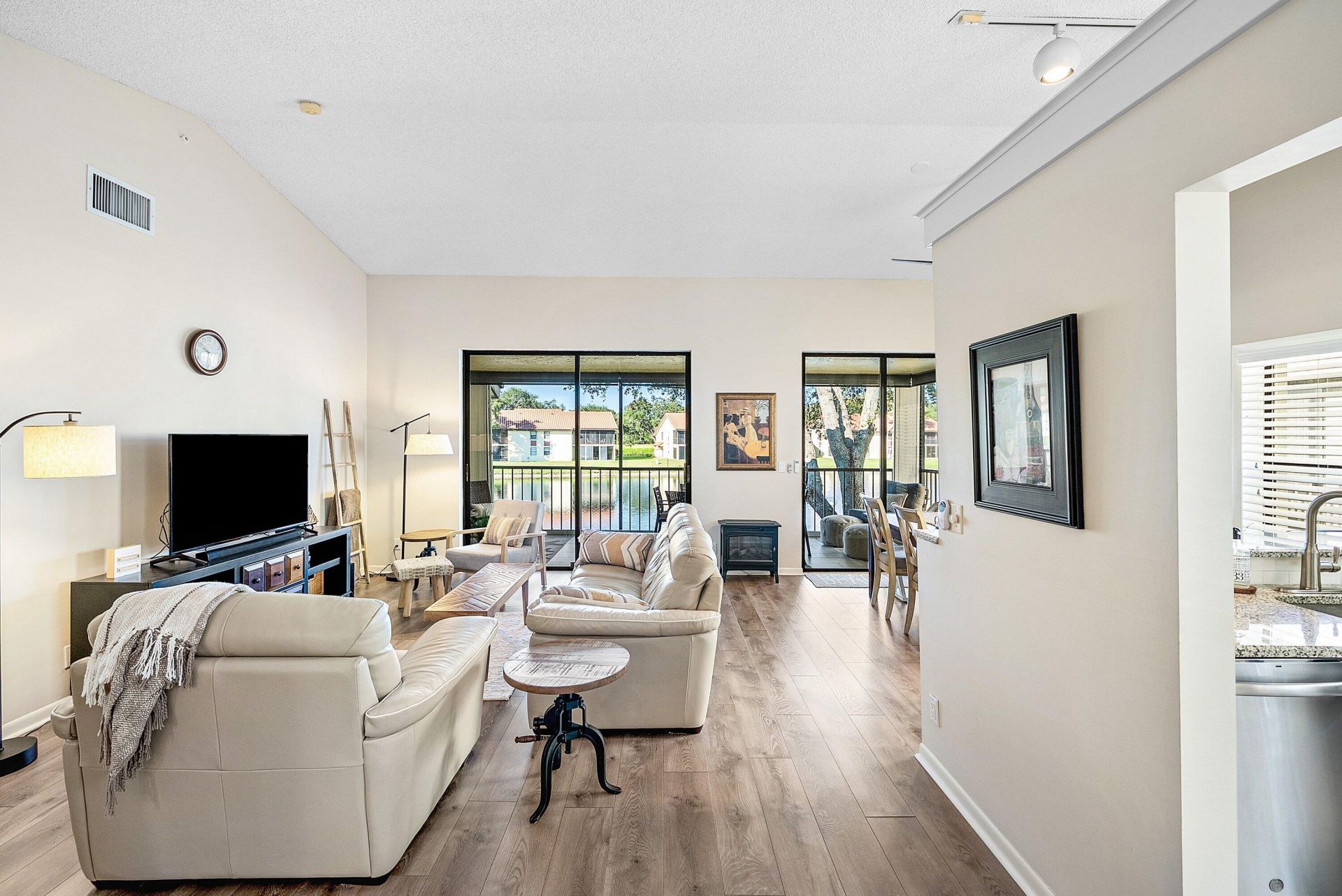 10423 S Circle Lake Drive, Unit 202, Boynton Beach, FL 33437 Photo