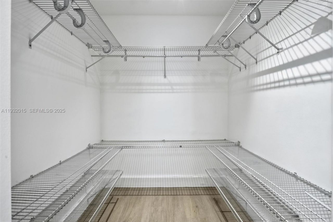 10246 NW 57th Ter, Doral, FL 33178 Photo