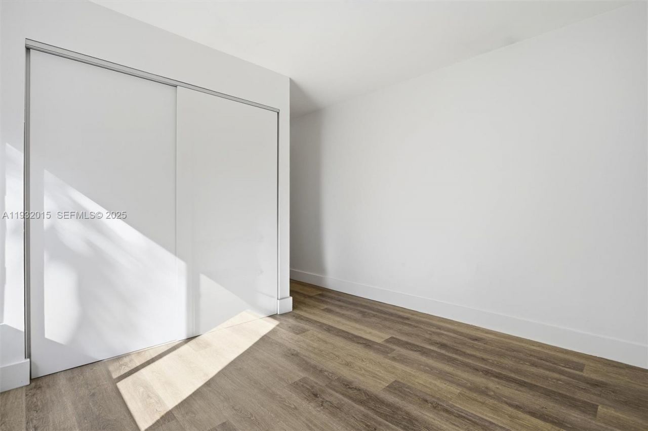 10246 NW 57th Ter, Doral, FL 33178 Photo