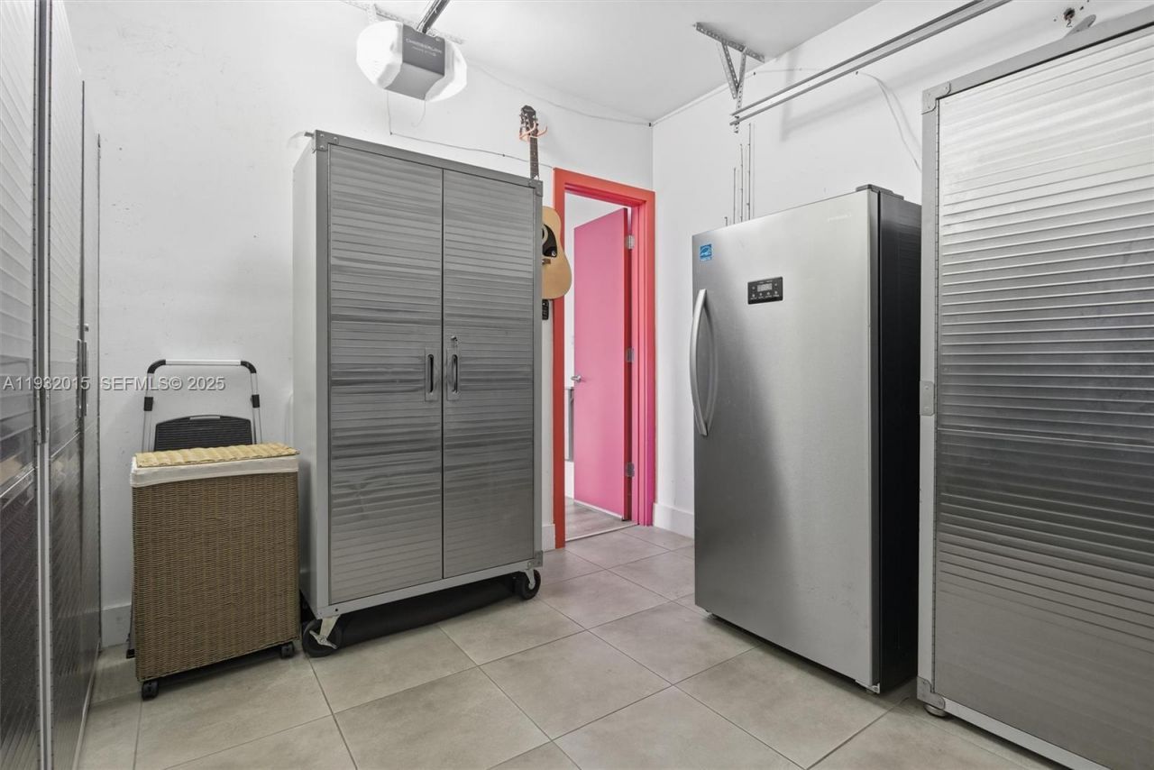 10246 NW 57th Ter, Doral, FL 33178 Photo