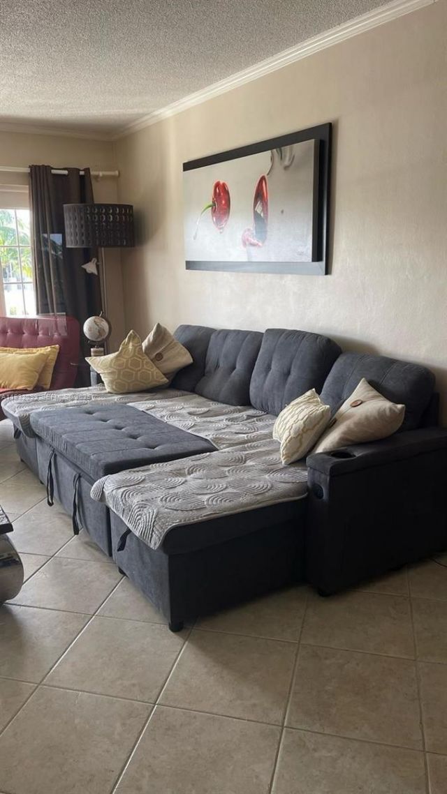 470 Paradise Isle Blvd , Unit 309, Hallandale Beach, FL 33009 Photo