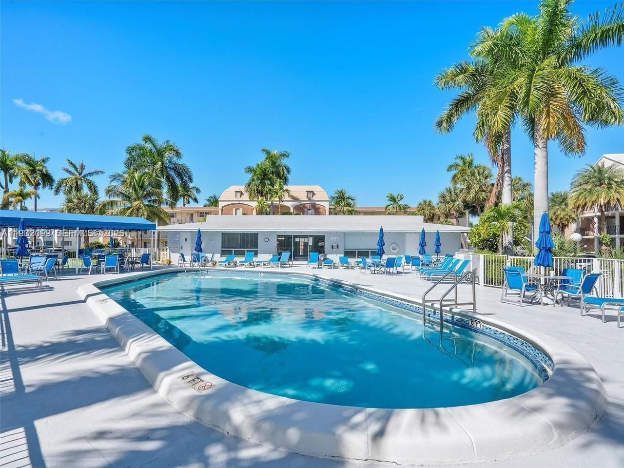 470 Paradise Isle Blvd , Unit 309, Hallandale Beach, FL 33009 Photo