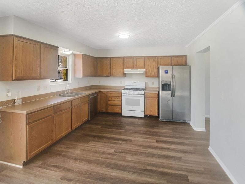 100 Gold Dust Court, Delaware, OH 43015 Photo 2