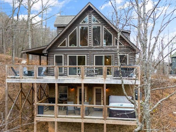 2906 Joyner Hills Lane, Sevierville, TN 37876
