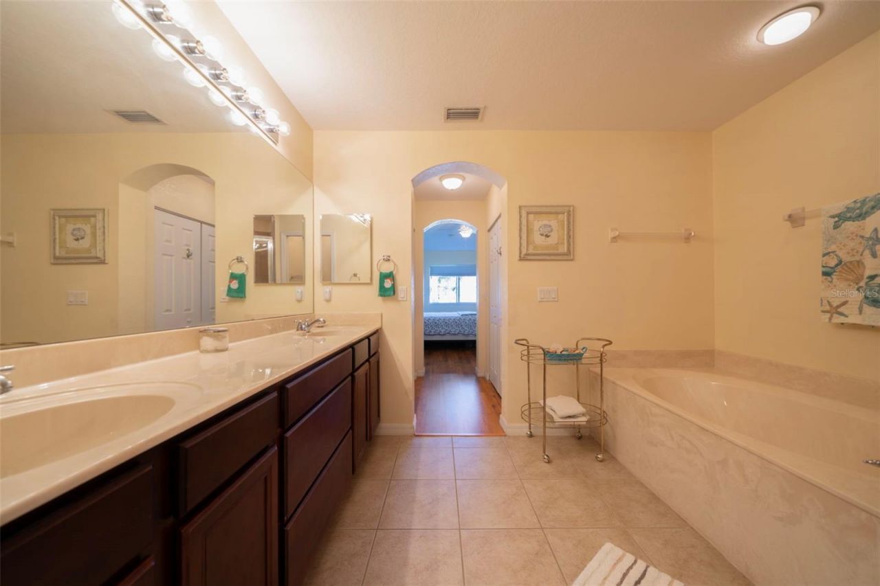 3372 Dandolo Circle, Cape Coral, FL 33909 Photo