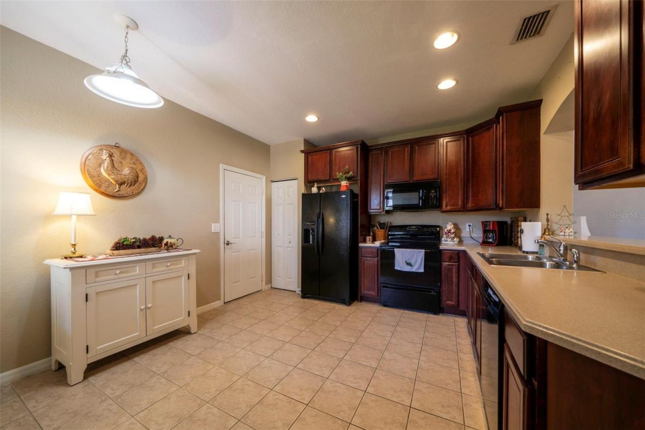 3372 Dandolo Circle, Cape Coral, FL 33909 Photo