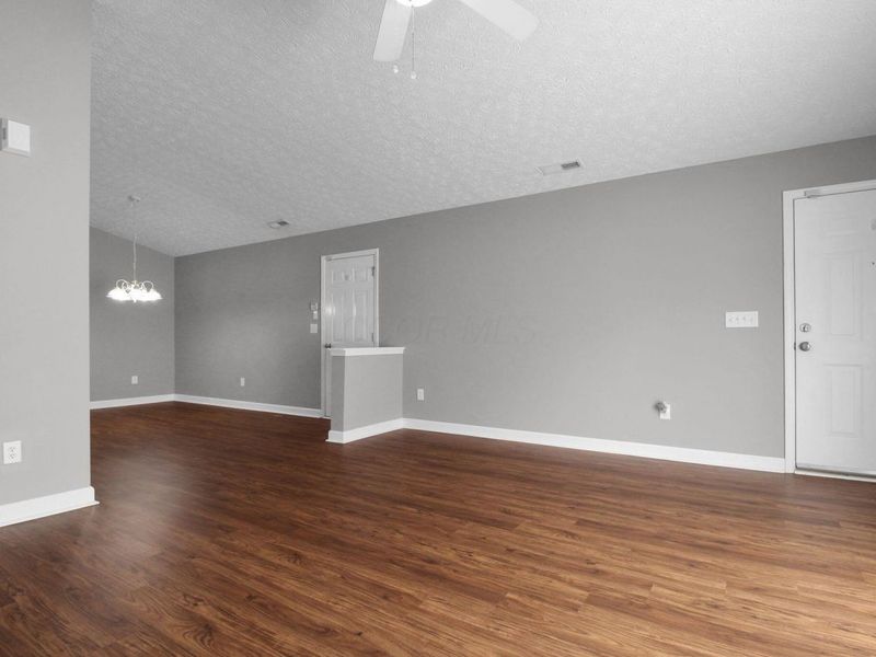 6967 Remsen Drive, Canal Winchester, OH 43110 Photo 7