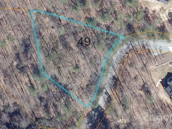 181 Falling Leaves Lane, Hendersonville, NC 28792