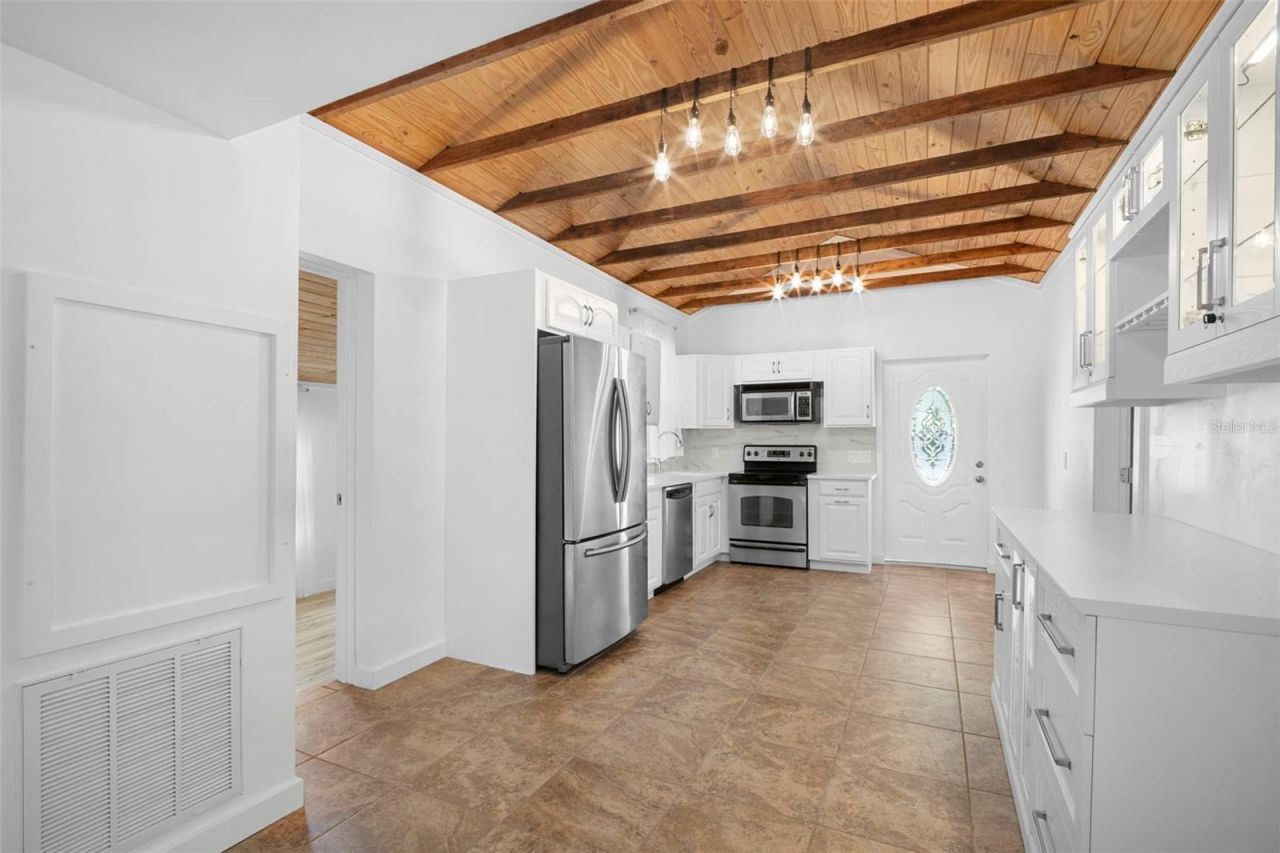 2210 Dixie Avenue, Punta Gorda, FL 33950 Photo