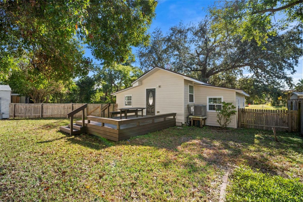 2210 Dixie Avenue, Punta Gorda, FL 33950 Photo