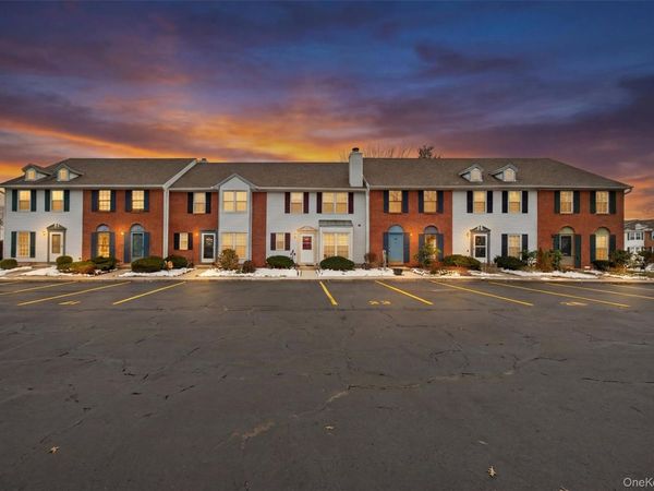 25 Moore Lane, Washingtonville, NY 10992