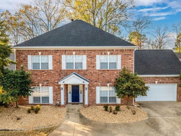 102 Montpellier Drive, Maumelle, AR 72113