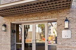 200 River Landing Drive photo 4