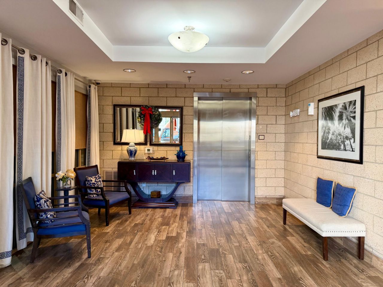 200 River Landing Drive Photo 4