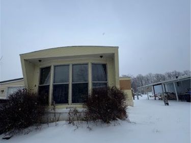 8 Vibernum Drive, Hamburg, NY 14075