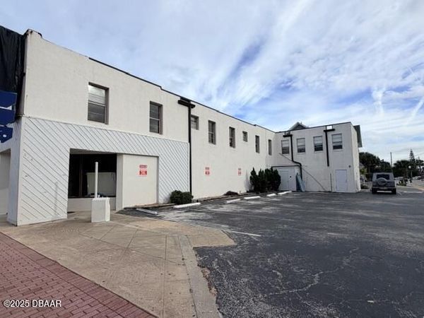 604 Main Street, Daytona Beach, FL 32118