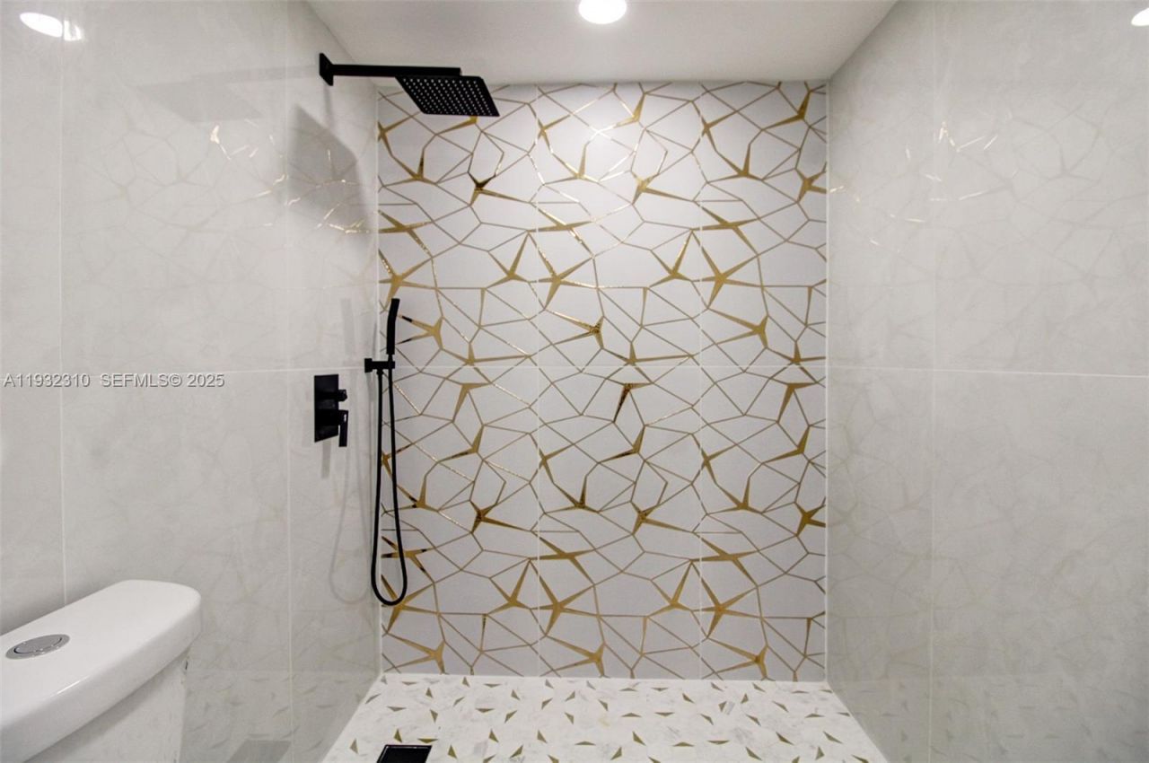 2840 NW 171st St, Miami Gardens, FL 33056 Photo