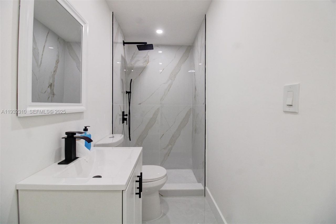 2840 NW 171st St, Miami Gardens, FL 33056 Photo