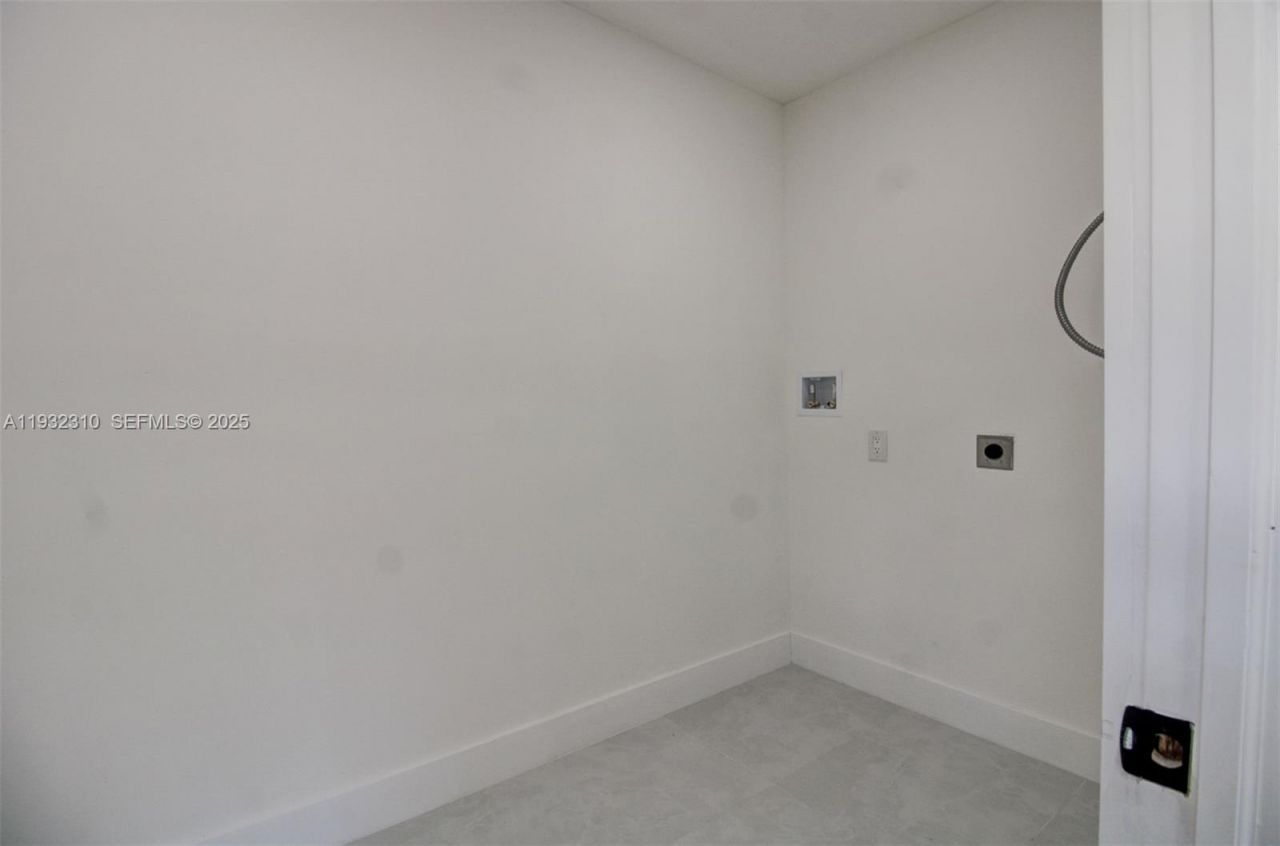 2840 NW 171st St, Miami Gardens, FL 33056 Photo