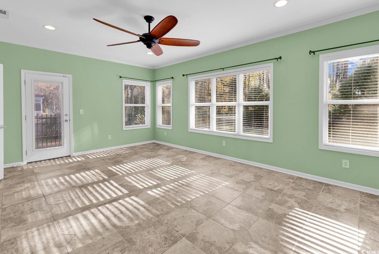 208 Myrtle Grande Dr. Photo 19