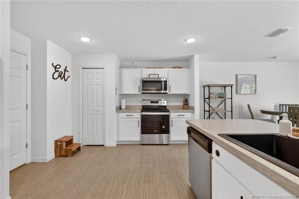 3002 SE East Blackwell Drive, Port Saint Lucie, FL 34952 Photo