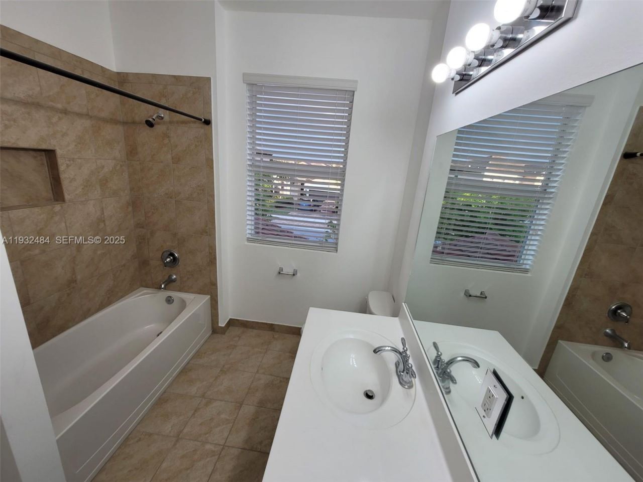 156 SE 21st Ter, Homestead, FL 33033 Photo