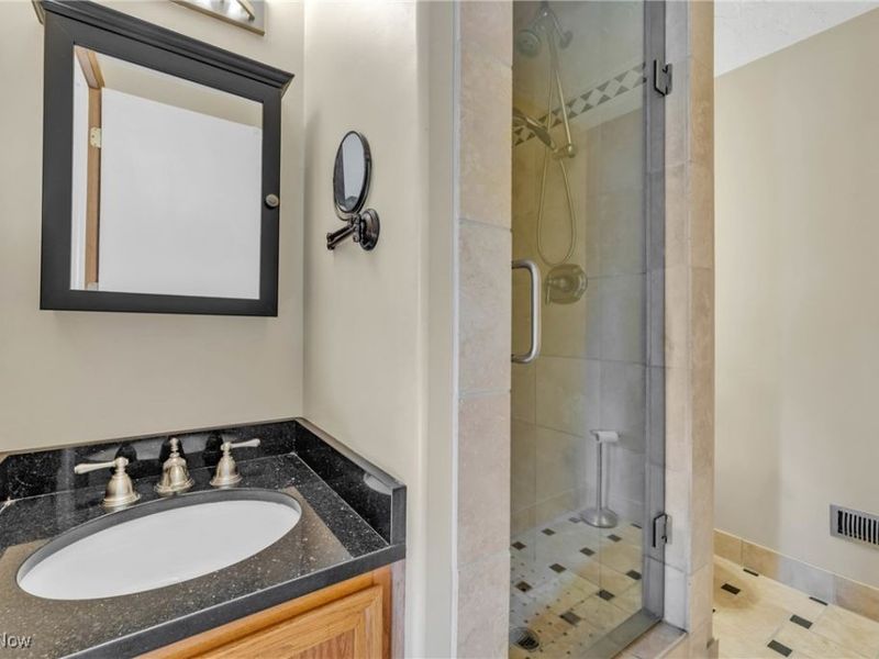 5087 Grafton Road, Brunswick Hills, OH 44212 Photo 21