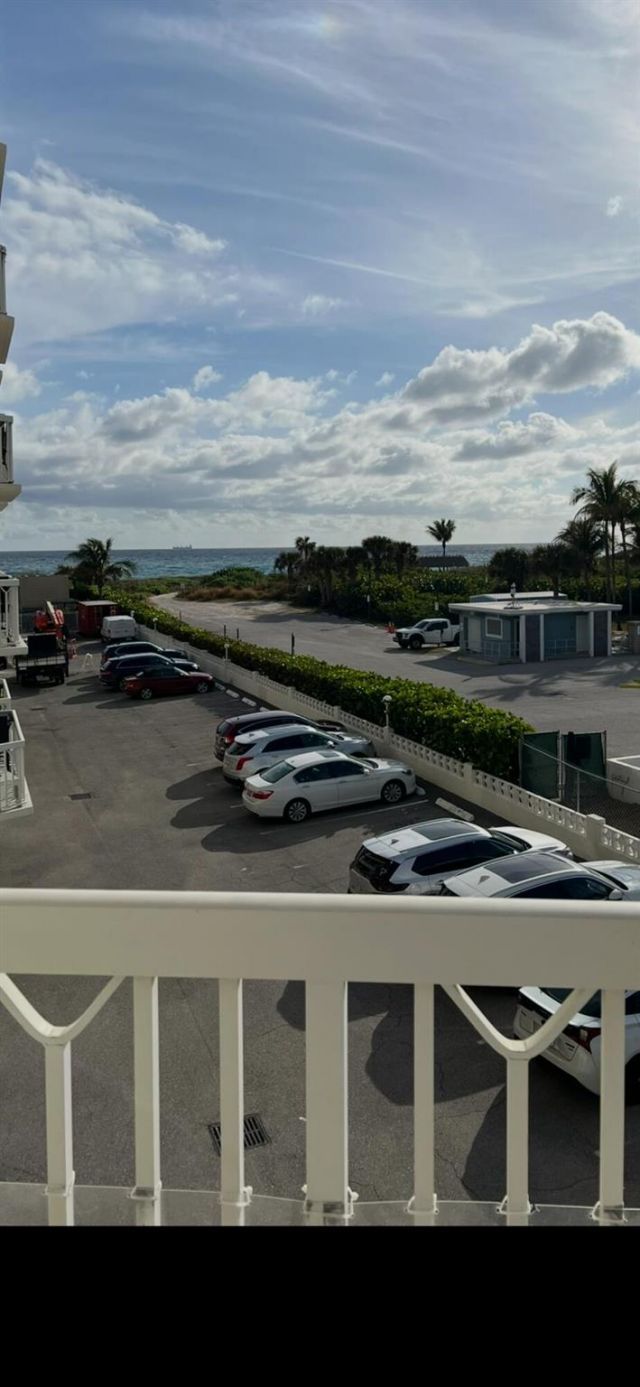 125 S Ocean Avenue, Unit 304, Palm Beach Shores, FL 33404 Photo