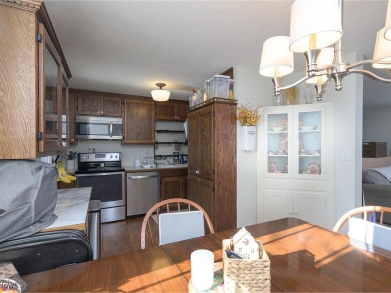 1302 Carol Drive, Kent, OH 44240 Photo 8