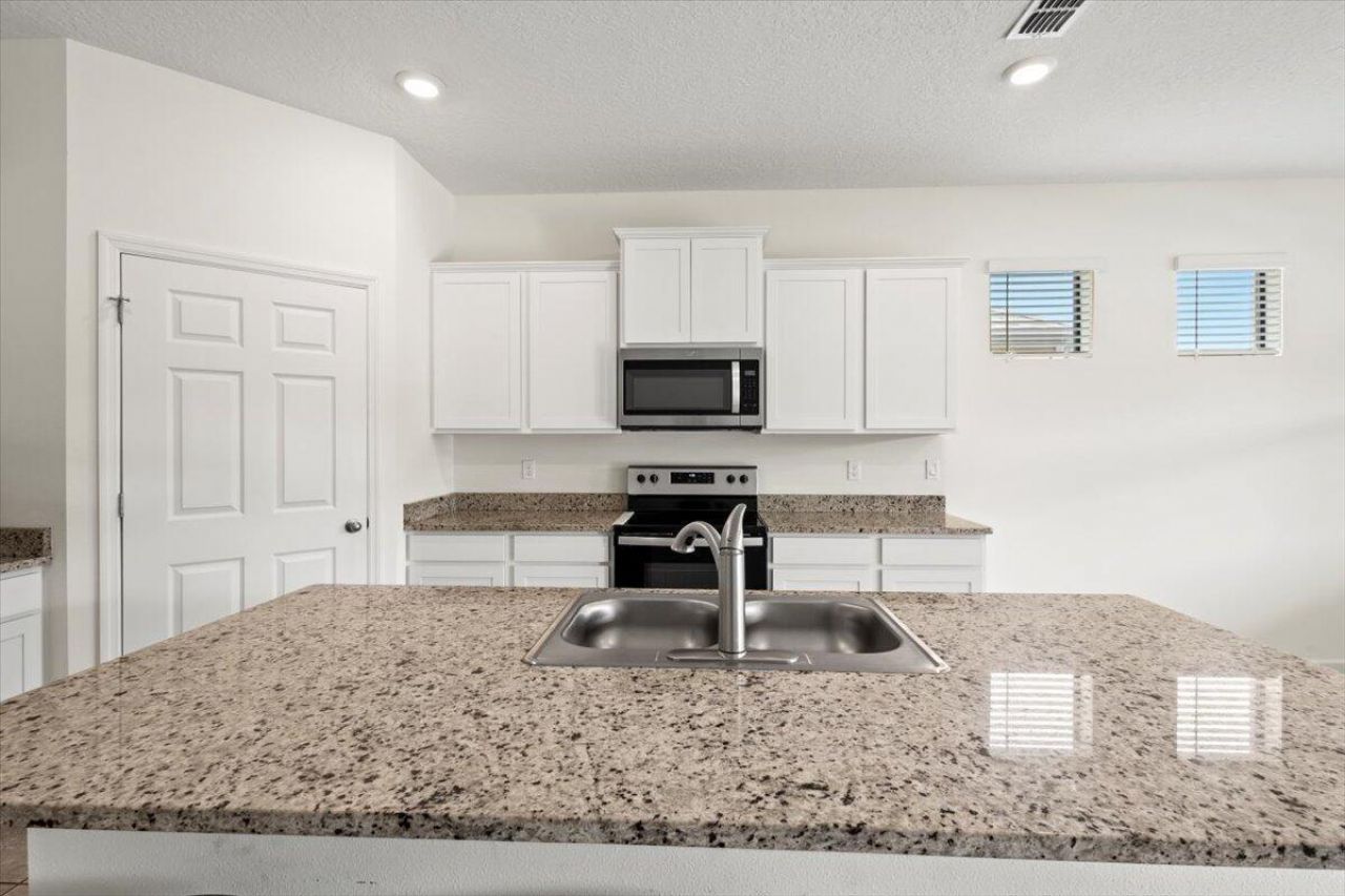 6259 NW Regent Street, Port Saint Lucie, FL 34983 Photo