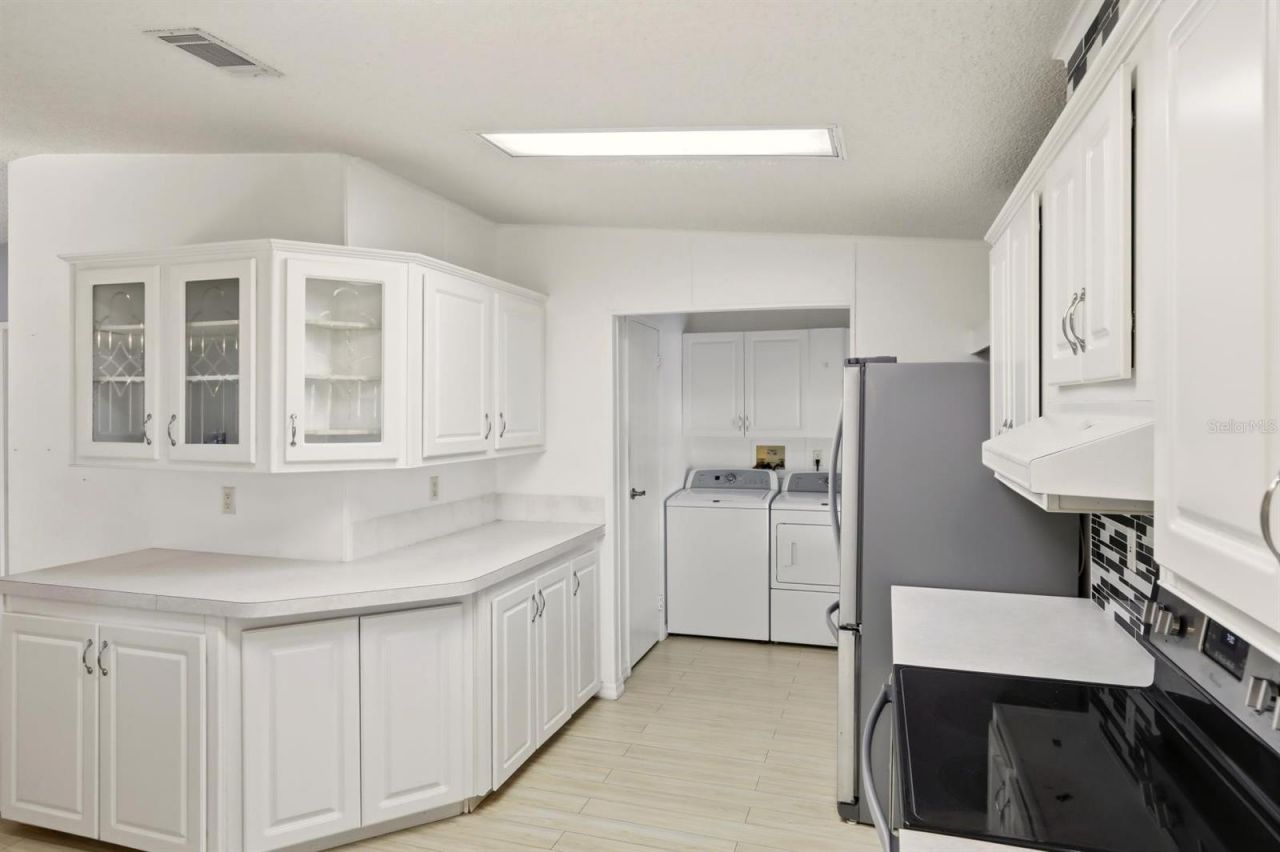 8414 Castle Garden Road, Palmetto, FL 34221 Photo