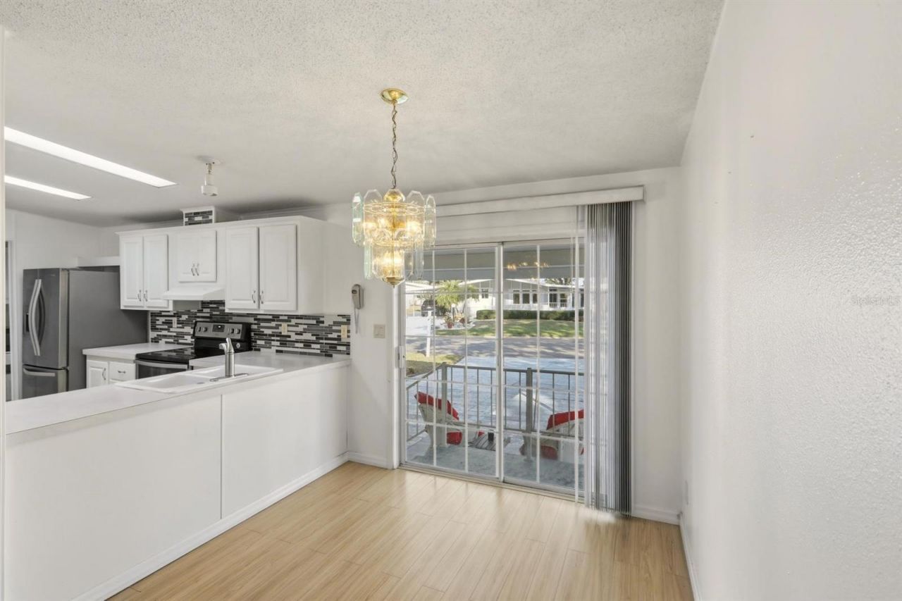 8414 Castle Garden Road, Palmetto, FL 34221 Photo