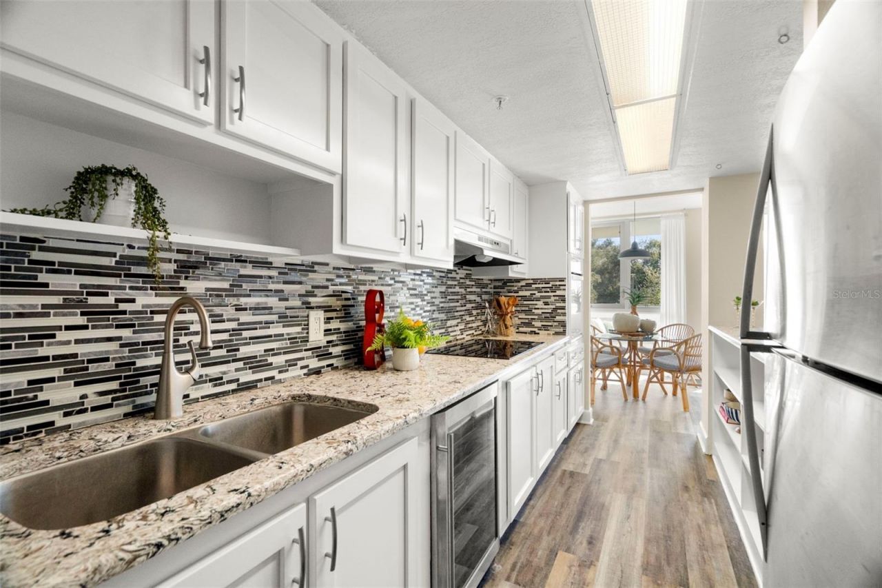 470 3rd Street S, Unit 205, Saint Petersburg, FL 33701 Photo