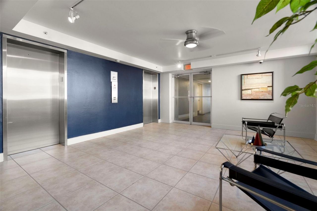 470 3rd Street S, Unit 205, Saint Petersburg, FL 33701 Photo