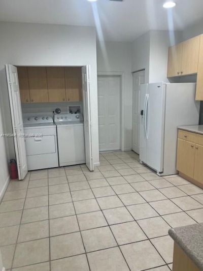 3825 Tree Top Dr, Unit 3825, Weston, FL 33332 Photo