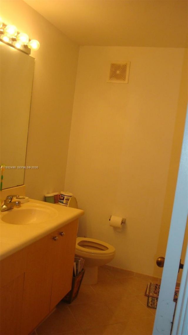 3825 Tree Top Dr, Unit 3825, Weston, FL 33332 Photo