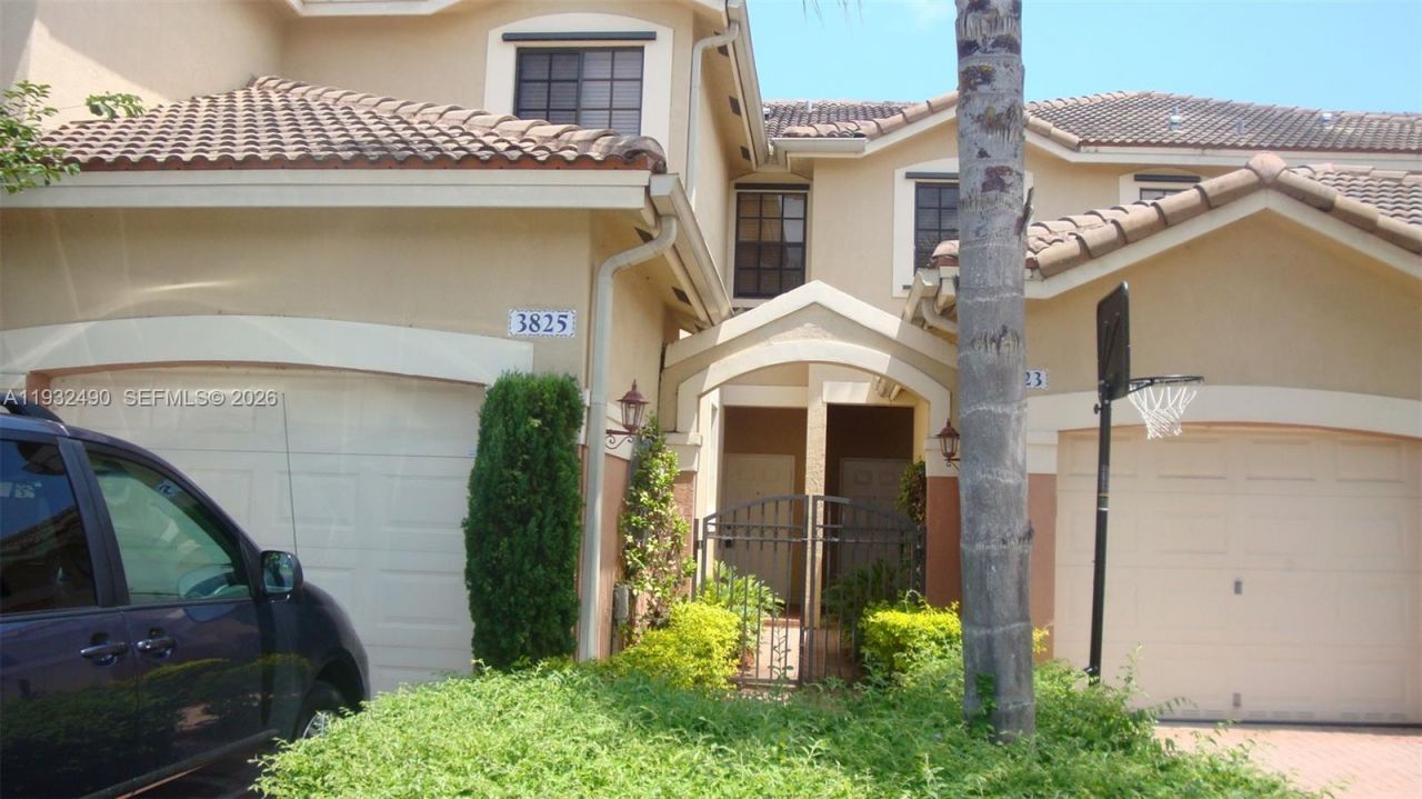 3825 Tree Top Dr, Unit 3825, Weston, FL 33332 Photo