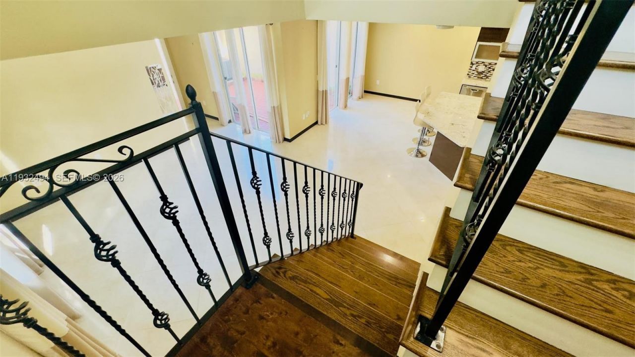 1094 Redwood St, Unit 1094, Hollywood, FL 33019 Photo