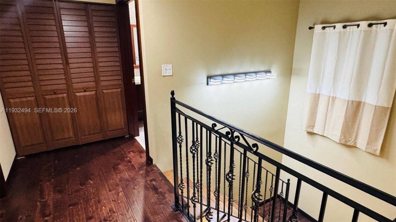 1094 Redwood St, Unit 1094, Hollywood, FL 33019 Photo